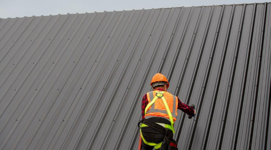 Professional gutter cleaning in Brockton, MT